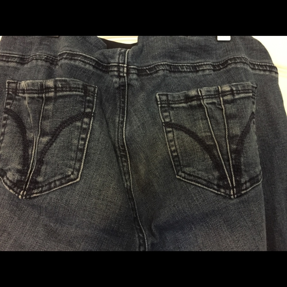 full-panel maternity jeans, Motherhood brand